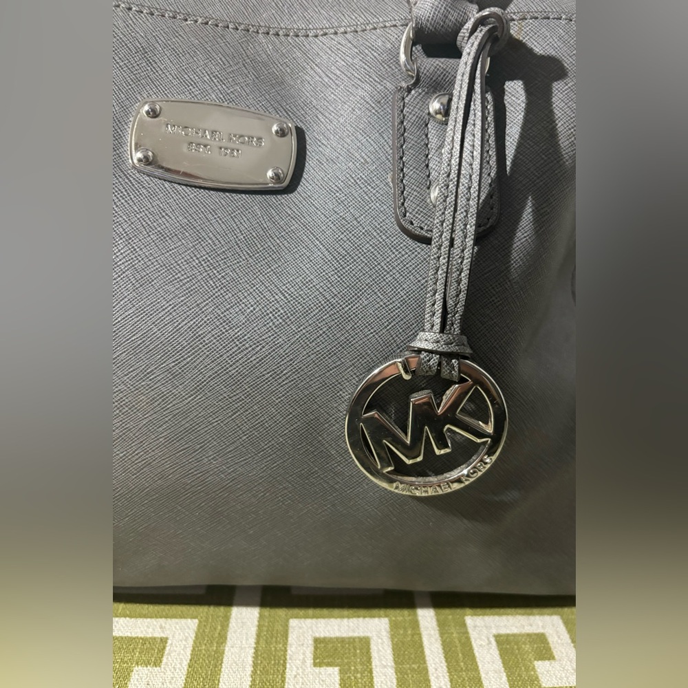 SOLD! Michael Kors Saffiano Leather Bag & Jet Set Continental Travel Wallet - Picture 8 of 15